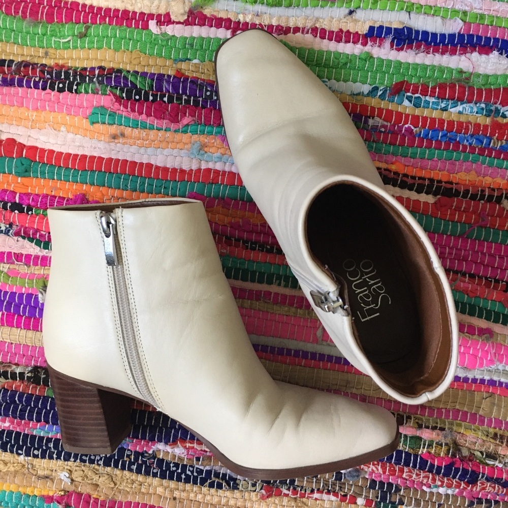 *SOLD* Cream Booties - Picture 1 of 5